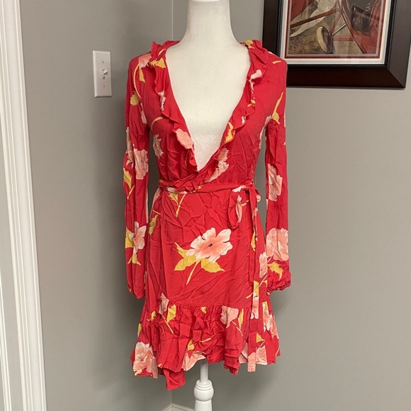 Billabong Beachy Pink Floral Ruffly Wrap Dress coral size Small vacation beach - Picture 2 of 6